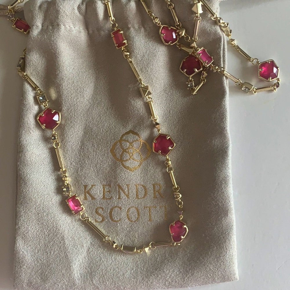 New without tags Kendra Scott gold necklace